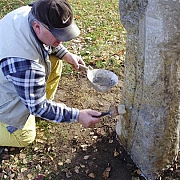 Oprava a znovuumístění smírčího kříže